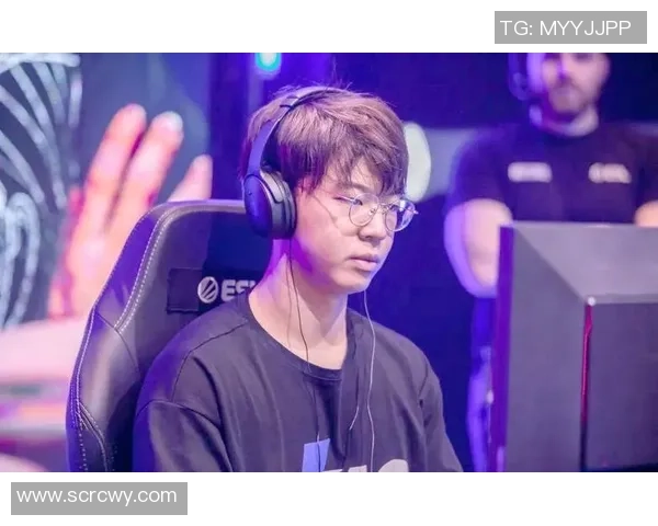 李军专访：从职业选手到电竞传奇的英雄联盟成长之路